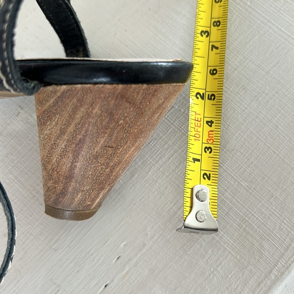 San Marina strappy black leather sandal 2.5” heel - Picture 2 of 6